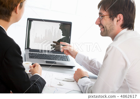 Businesspeople 4862617