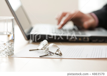 Typing businessman Typing businessman 4863570