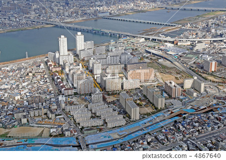 Aerial view of multi-family housing in Konohana-ku, Osaka Aerial view of multi-family housing in Konohana-ku, Osaka 4867640