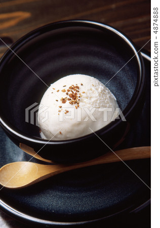 Vanilla Icecream 4874888