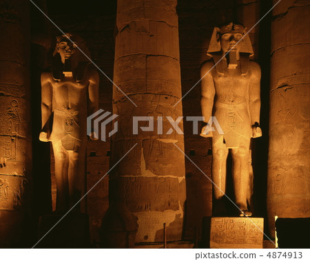 Temple of Luxor Ramses 2 Statue 4874913