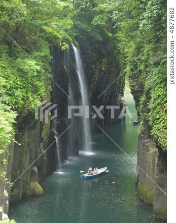 Takachiho Hoshi genuine waterfall 4877682