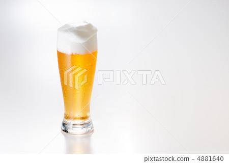[A3兼容]整杯啤酒（側面） 4881640