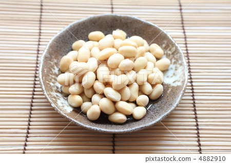 Boiled soybean 4882910