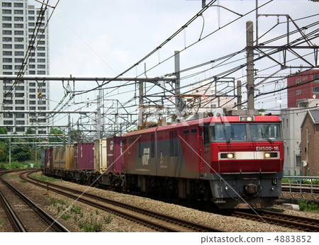 Freight train EH 500 container Shin Okubo Station 4883852