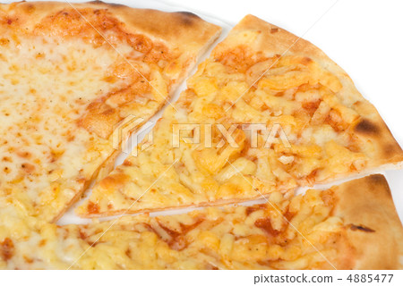 Three cheese pizza 4885477