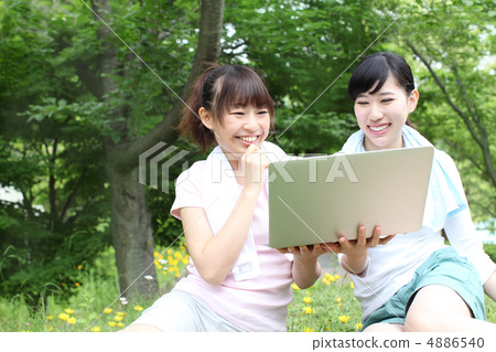 Two people who are online after sports 4886540