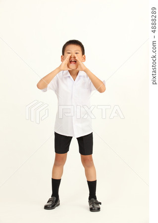 一個男孩大喊 4888289