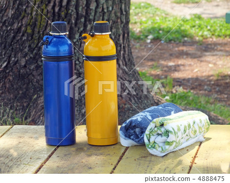 Two water bottles 4888475