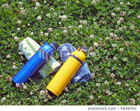 兩個水瓶 兩個水瓶 4888492