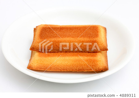 Financier (baked goods) Home Made / 3 pieces Financier (baked goods) Home Made / 3 pieces 4889311