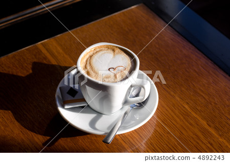 Cappuccino time 4892243