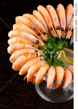 shrimps with lemon shrimps with lemon 4892310