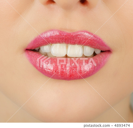 lips closeup 4893474