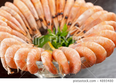 shrimps with lemon 4893480
