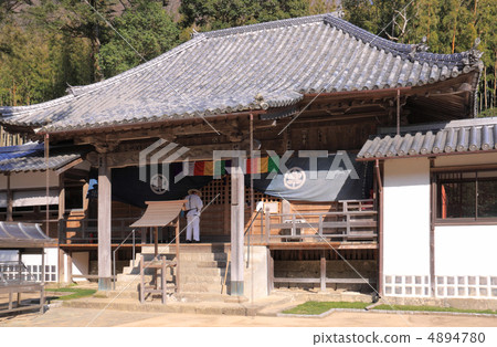 四國佛4歲生日“Dainichi-ji”Daishodo和Pilgrim先生 四國佛4歲生日“Dainichi-ji”Daishodo和Pilgrim先生 4894780