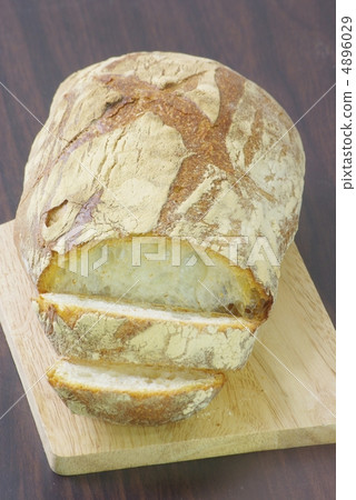 Natural yeast bread 4896029