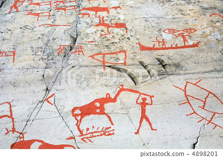 ancient rock carvings 4898201