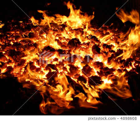 fire in stove 4898608