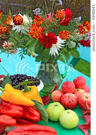 autumn still life on green table autumn still life on green table 4898941