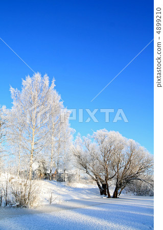 small village on coast river small village on coast river 4899210