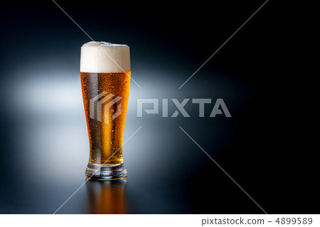 [A3兼容]水平玻璃啤酒（黑色背景） 4899589