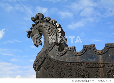 head of the horse on boat head of the horse on boat 4902895