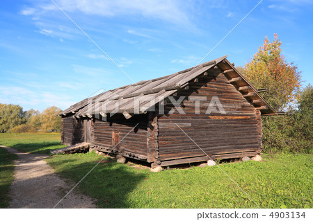 rural barn 4903134