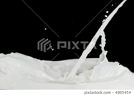 milk splash 4905454
