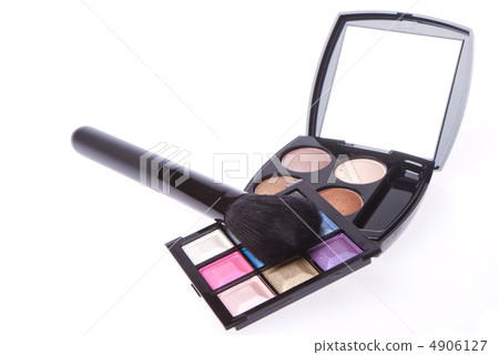 compact eyeshadows compact eyeshadows 4906127