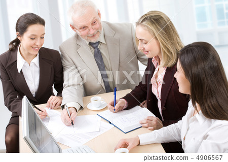 Working business people 4906567