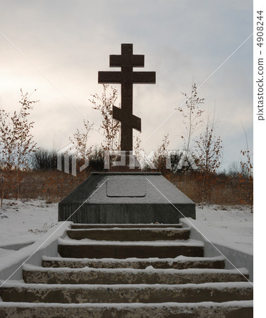 Cross monument Cross monument 4908244