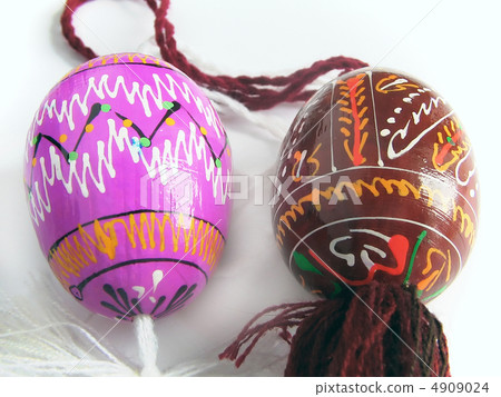 Easter painted egg - with the passed cords Easter painted egg - with the passed cords 4909024