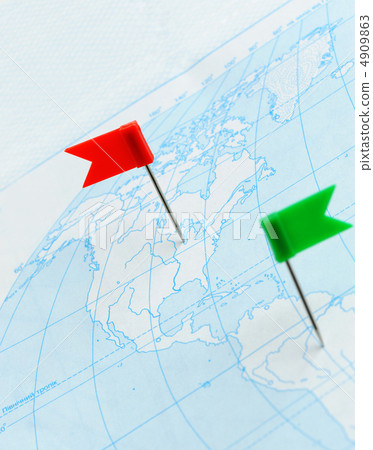 Flag red a pin on map 4909863