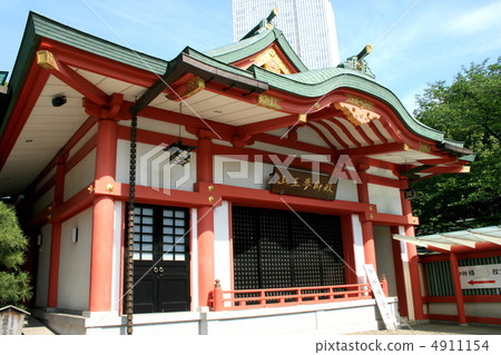 Visit the famous Shinko shrine as a shrine dedicated to Edo Castle dedicating Oyama Goddess of the God of God 4911154