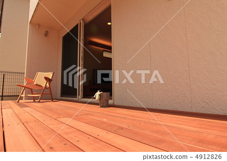 Wood deck 4912826