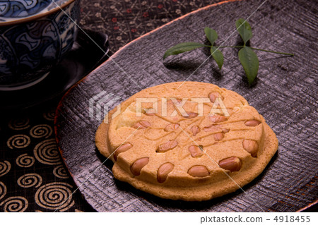 South cracker cracker peanut cracker South cracker cracker peanut cracker 4918455