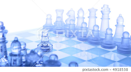 Glass chess. The first move. 4918538