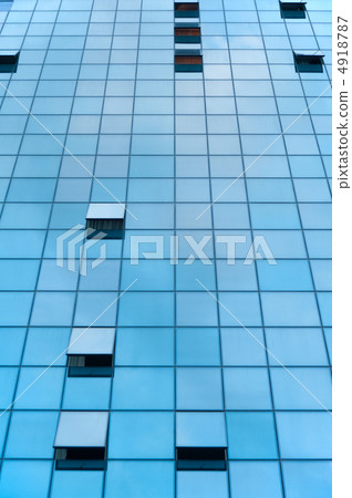 Building from glass 4918787