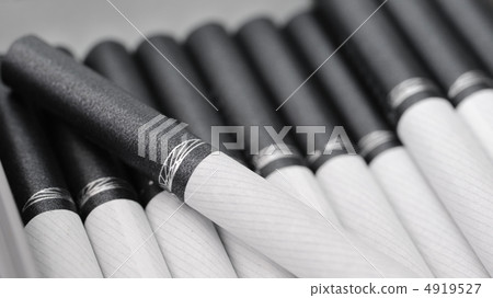 magnificent cigarettes 4919527