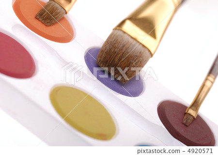 Paintbrush and paint 4920571