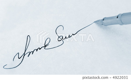 The signature close up and fountain pen. Blue toned 4922031