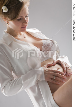 pregnant woman portrait pregnant woman portrait 4922977