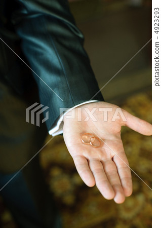 Wedding rings 4923293