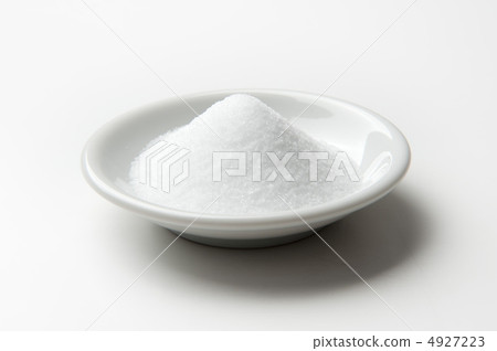 小盤子上的鹽 4927223