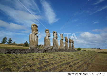 Moai AhuAkivi Easter Island Moai AhuAkivi Easter Island 4928273