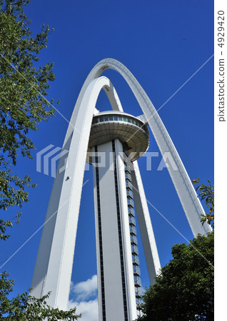White arches White arches 4929420