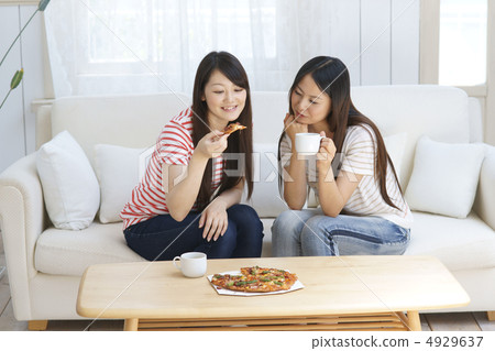 Girls' party image Girls' party image 4929637