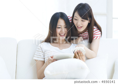 年輕的女士(閱讀) 年輕的女士(閱讀) 4930141