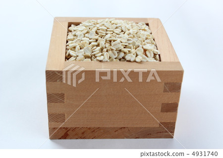 Rolled barley 4931740